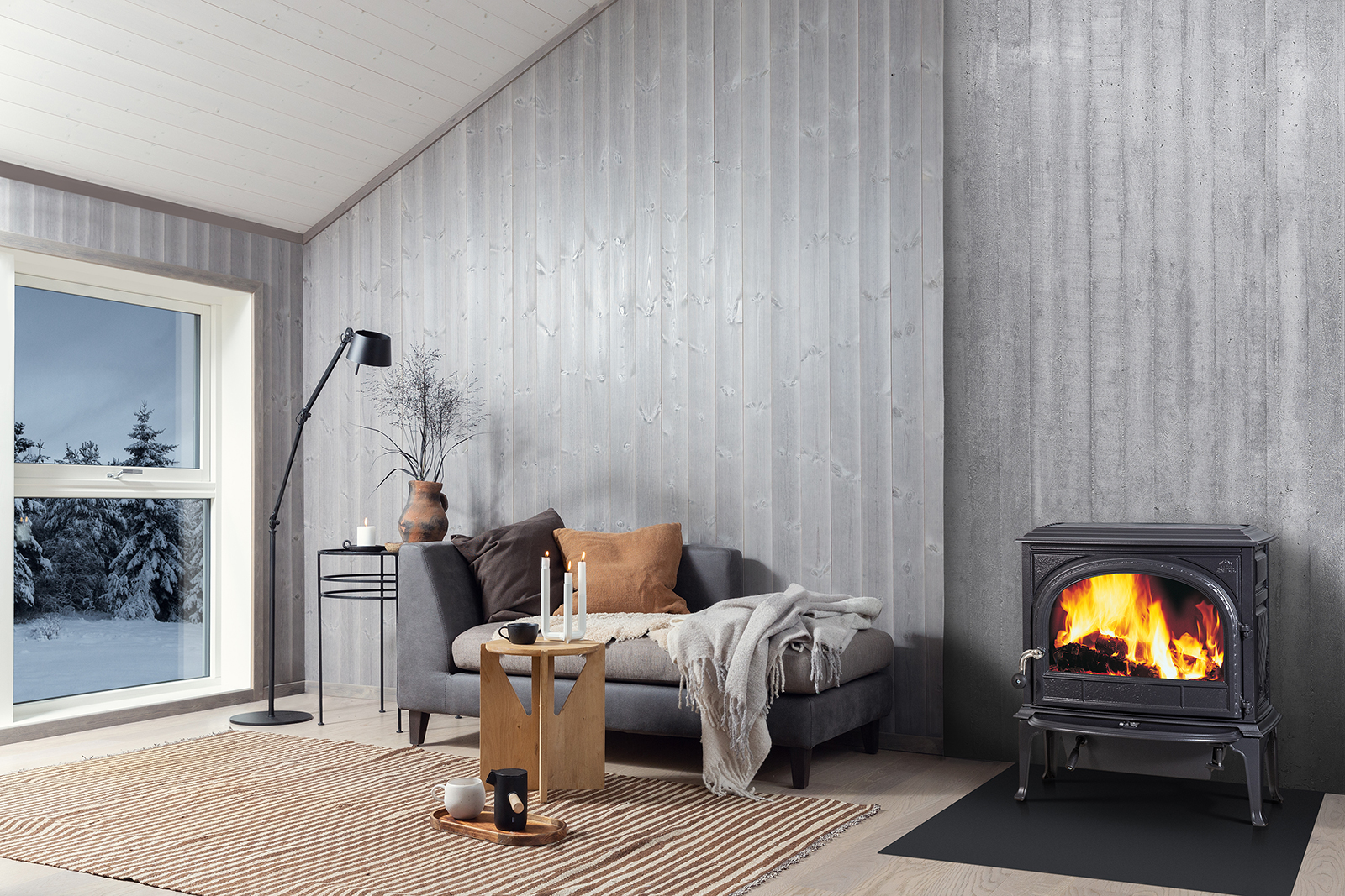 Печь - камин JOTUL F 400 ECO SE - 2min